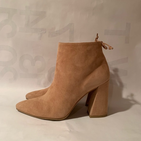 STUART WEITZMAN NWT SZ9.5 “Grandiose” suede ankle boot - Picture 8 of 9